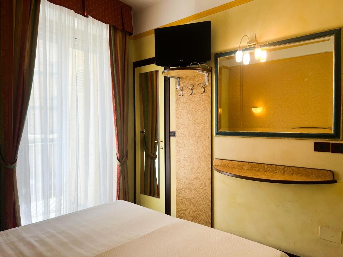 Hotel Soleblu Rimini Bagian luar foto