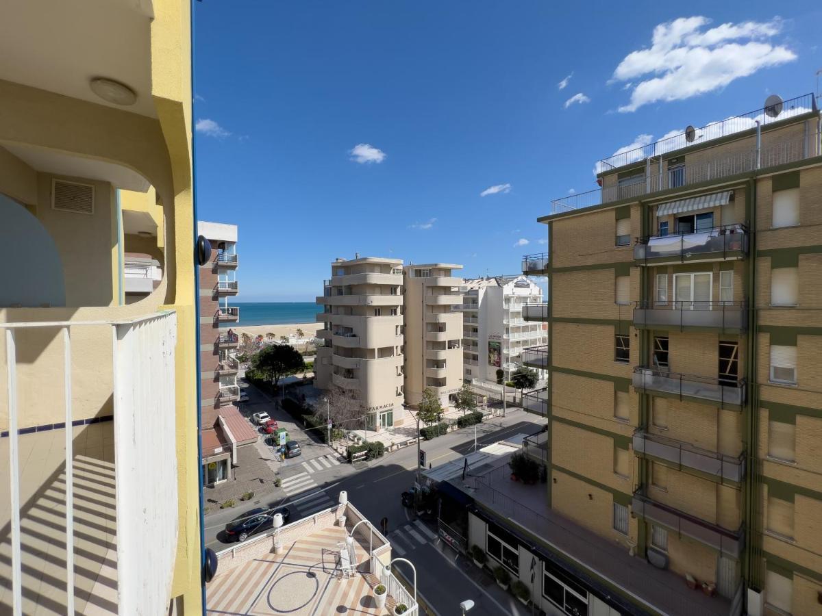 Hotel Soleblu Rimini Bagian luar foto